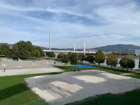 Most Linz Neue Donaubrücke - Rakousko - Personální agentura Nilas